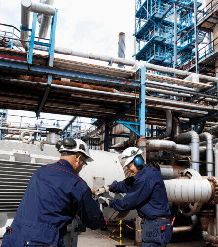 Нефтяная, газовая и нефтехимическая промышленность